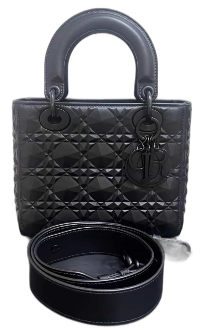 Lady Dior Medium — Ultra Matte Black Cubic Cannage